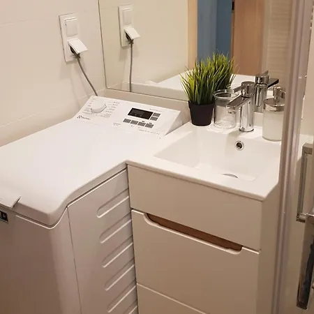 Apartamento Chopin Park Lux Apartment, Self Check-in 24h, Free Parking, Air-conditioning Poznań