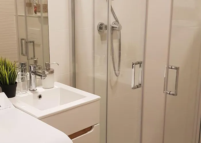 Chopin Park Lux Apartment, Self Check-in 24h, Free Parking, Air-conditioning *