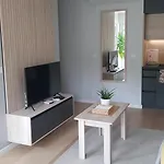 Chopin Park Lux Apartment, Self Check-in 24h, Free Parking, Air-conditioning * بوزنان