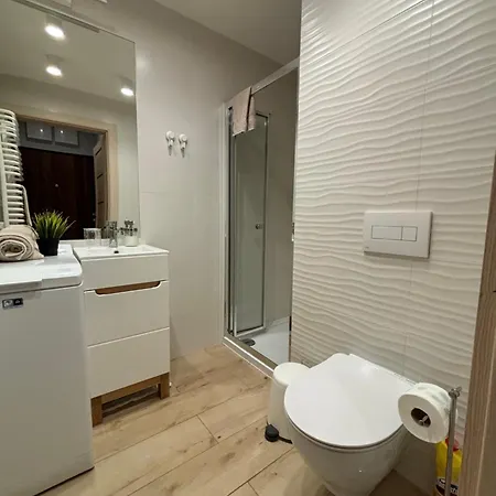 Chopin Park Lux Apartment, Self Check-in 24h, Free Parking, Air-conditioning Apartamento