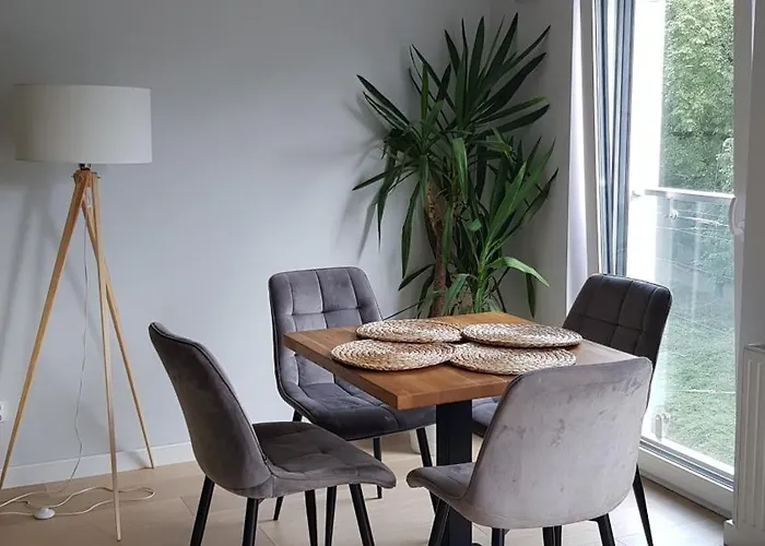 Chopin Park Lux Apartment, Self Check-in 24h, Free Parking, Air-conditioning Apartment *